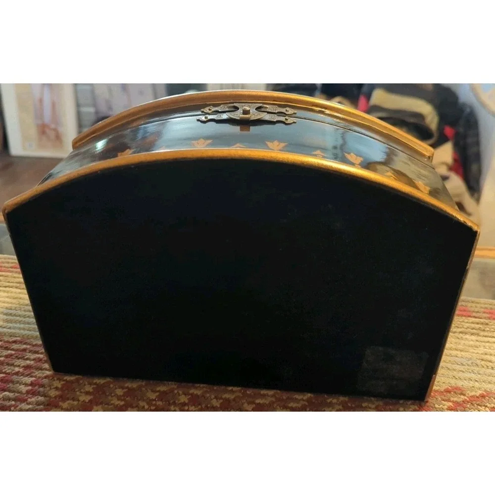 Vintage Jewelry‎ Storage Lacquer Box Peacock Design Very Pretty!